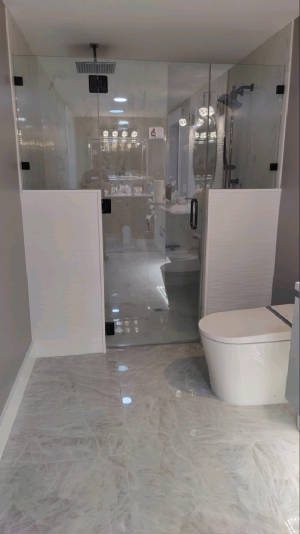 3hingedoorwithpanels.jpg